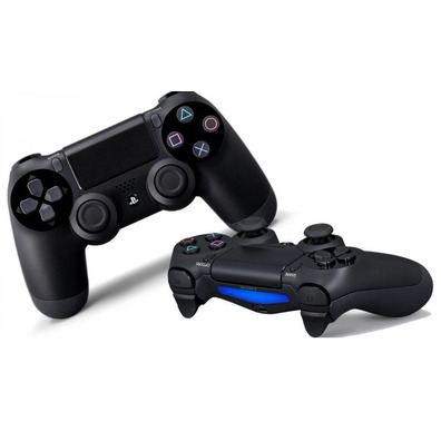 Playstation 4 (1 TB) + 2 Dualshock 4